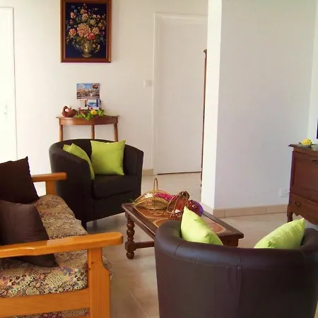Holiday home Traditionnel Renove Avec Jardin Clos Et Wi-fi, 3 Chambres, Proche De La Garnache, Vendee. - Fr-1-426-195 La Garnache