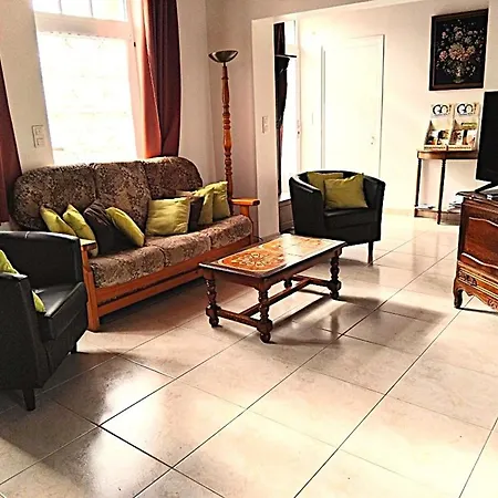 Hébergement de vacances Traditionnel Rénové Avec Jardin Clos Et Wi-fi, 3 Chambres, Proche De La Garnache, Vendée. - Fr-1-426-195 La Garnache