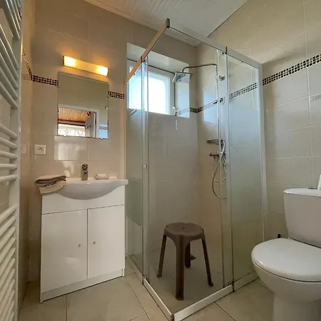 Сasa de vacaciones Traditionnel Rénové Avec Jardin Clos Et Wi-fi, 3 Chambres, Proche De La Garnache, Vendée. - Fr-1-426-195 *